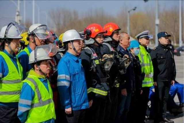 4188云顶集团公司承办天津港保税区2024年度道路交通事故应急救援演练